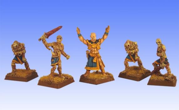 Priest and Mummies by Little Lead Men