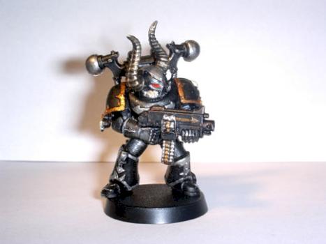 Chaos Space Marine by Globule