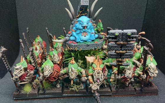 Warhammer Fantasy Lizardmen Slann with temple guard by Bauer