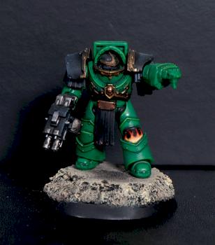 Warhammer 40k Salamanders Space Marine by kaiserdean