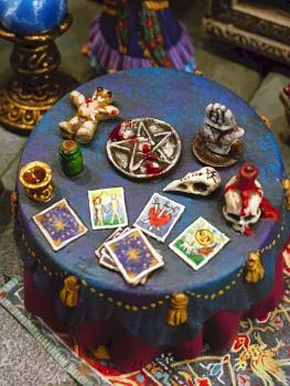 Gypsy Soothsayer's workplace by Kazanceva