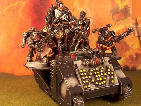Slaanesh Noise Marine Kiss-Mobile by brad