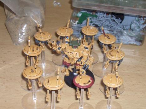 Tau Battelsuit and Guard by Cartman