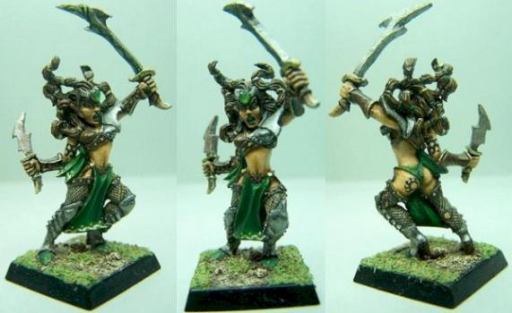 Danseuse de Guerre by Valie