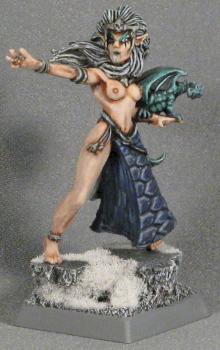 Dark Elf Sorceress by Sacred Circle Minis