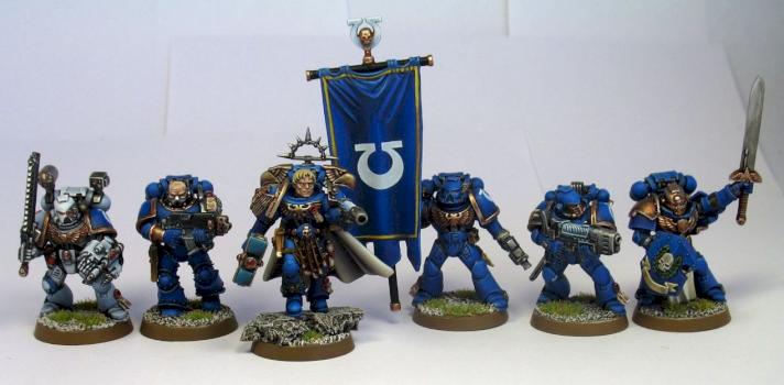 Ultramarines command squad & captain by Dehn