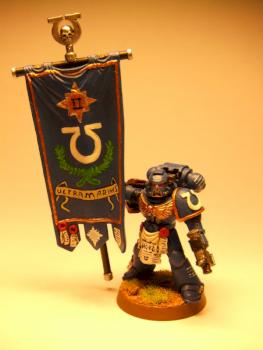 Ultramarines Standartenträger by Dr. Gonzo