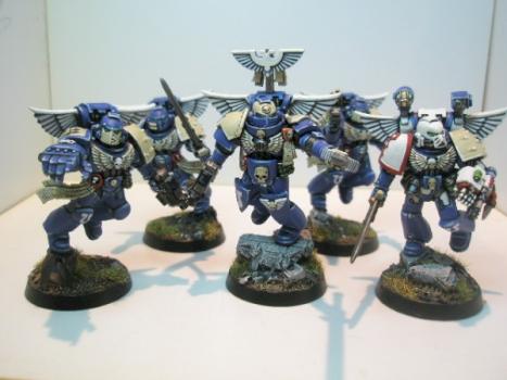Converted Ultramarines Command Squad by 40kshowcase