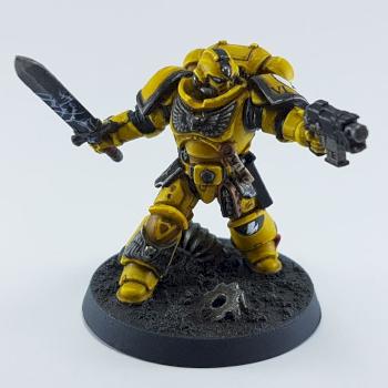 Imperial Fists' 6th Company Primaris Lieutenant by Didinator