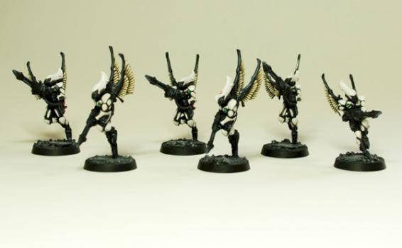 Eldar Swooping Hawks by weina