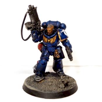 Ultramarines Primaris Lieutenant by Grim Factorum