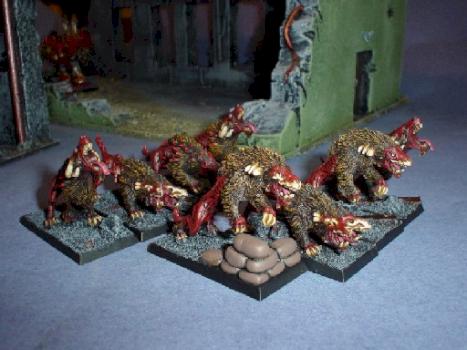 Warhounds of chaos by elfgidrungal