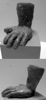Zombie hand by cleen X