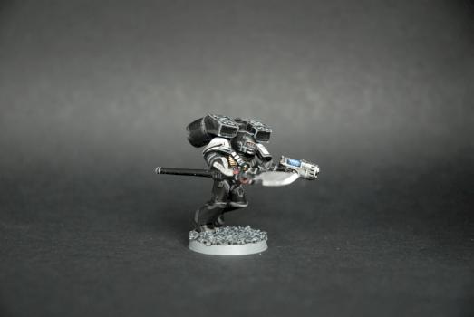 Black Templar Assault Marine by Tempest Bebende