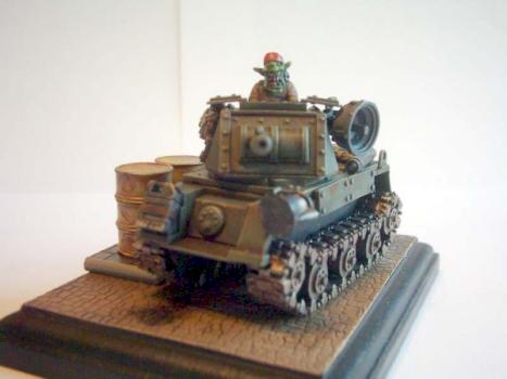 Grot Tank by buzzzmore