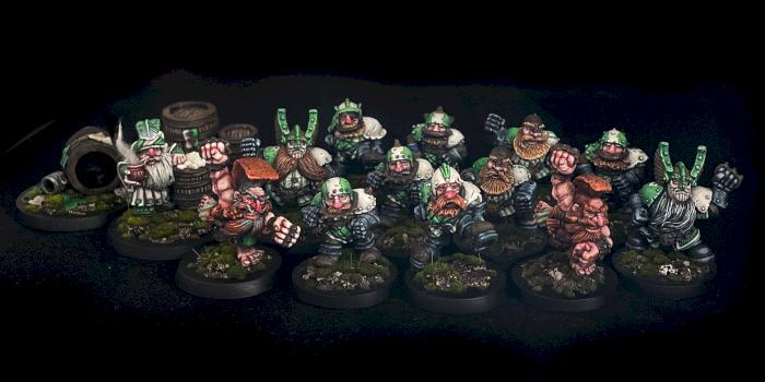 Blood Bowl Dwarfs by Hans_Reiter