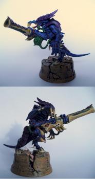 Tyranid warrior with barb. strangler by Beldegrom