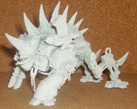 Warhammer 40k Chaos possessed Dreadnought/spined beast by DRONELORD