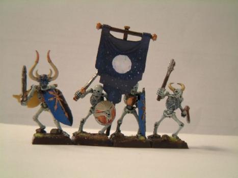4 squelettes chaotiques by lou janvier
