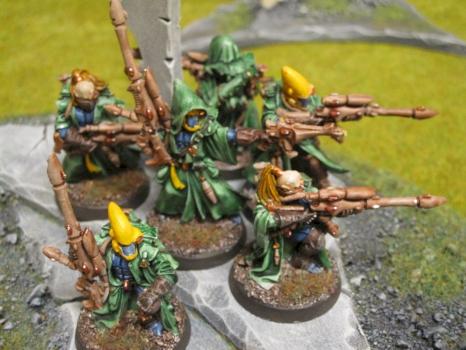 Eldar Rangers by RavensNestPainting