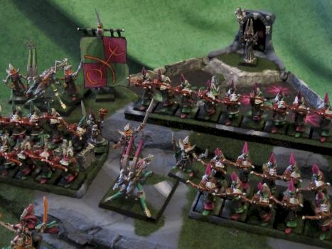 Crossbowmen and Bolt Throwers from Cult of Slaanesh Army by Franz79