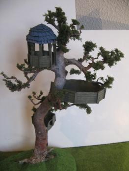Elvish tree by Kay