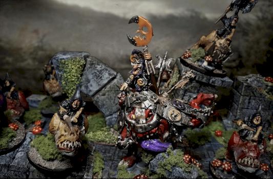 Moonclan General giving orders to Skargobboes by Maho