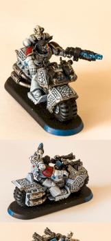 Space Wolves biker by voorzag
