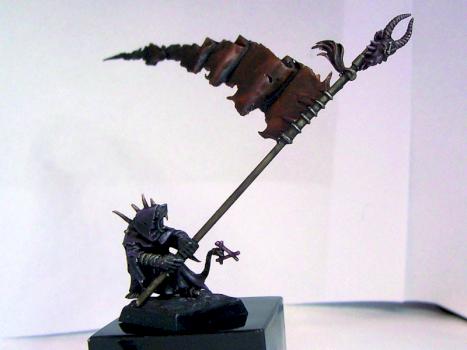 Skaven standard bearer by Mime