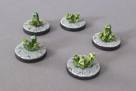 Warpstone tokens (Spellcrow Stone Bases + Spellcrow Necrolith Crystals) by aandred