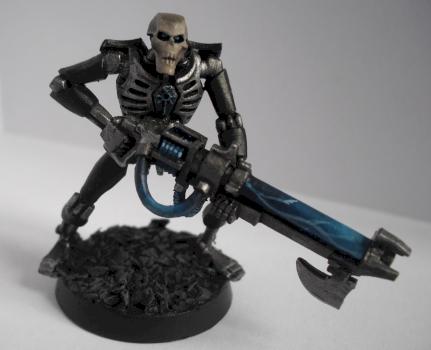 Necron warrior by manchcourte