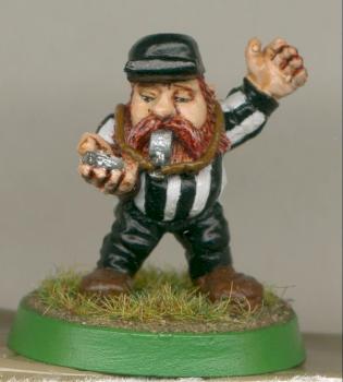 Dwarf reffere forBlood bowl by mat43