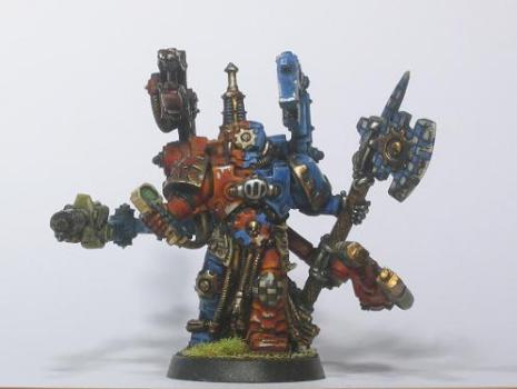 Closeup of Ultramarine Techmarine by nornicle