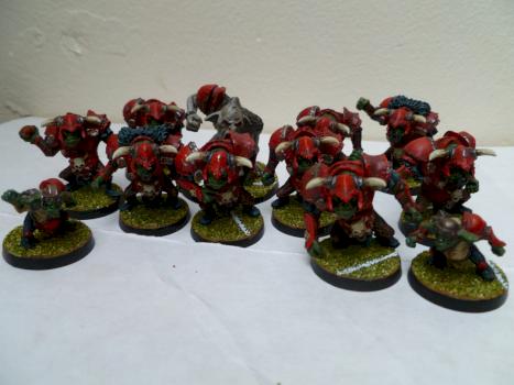 Ork Bloodbowl Team by Omadon