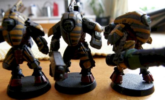 Tau Stealth Suits by Kapu