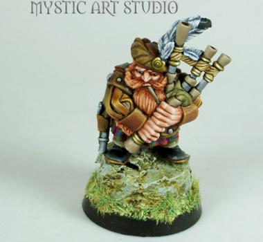 Dwarf by Benesz