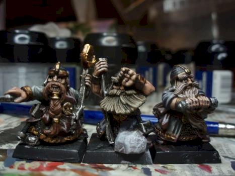 Dwarf (dawi) Grudgethrower crew by pailyn