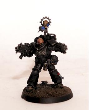 Iron Hands Primaris Lieutenant by Grim Factorum