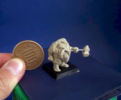 Mountain Dwarf by chiri