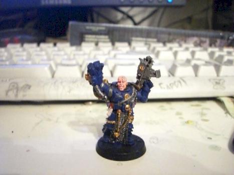 Space Marine Commander by KASRKIN