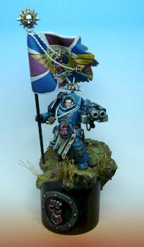 Crimson Fist standard bearer by RAFF
