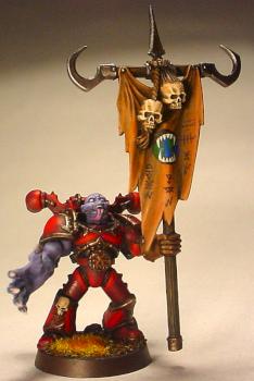 Chaos Icon Bearer by Cholerik