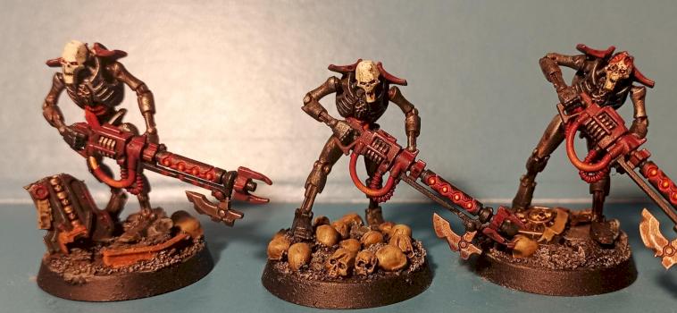 Necron Warriors by Orlandwolf