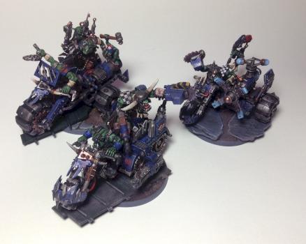 Ork warbikes by Sperian