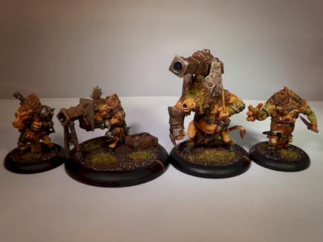 Farrow Razorback Crew, Gun Boar and Targ - Minions/Hordes by Faitek