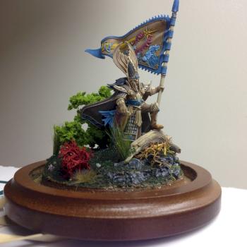 High Elf Standard Bearer. by VoarDalagh