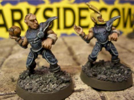 Throwers from Dark Elf Bloodbowl team by Rolius1978