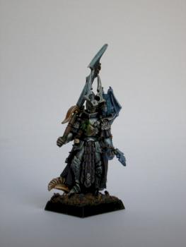 Dreadlord with great weapon - face by flamby
