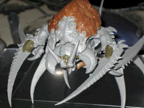 tyranid Carnifex screemer killer veiw2 by peternlaurie