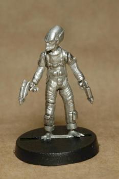 Thrade wielding dual pistols by Crusoe the Painter